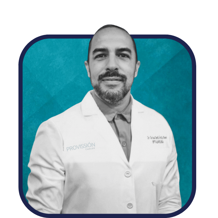 Dr. Carlos D. Ávila Gómez experto en LASIK Cancun